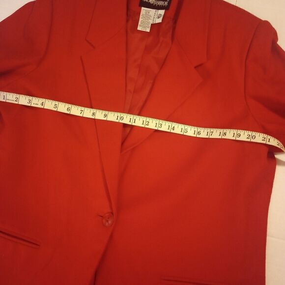 Sag Harbor single breasted wool blazer with front pockets - Picture 5 of 9